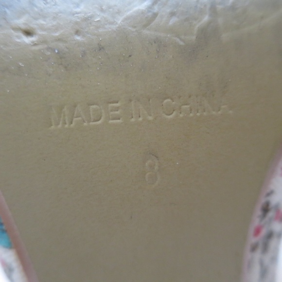 Faryl Robin Bird Patterned Block Heel - Picture 5 of 8